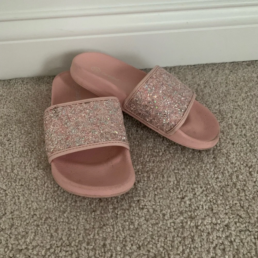 Cat & Jack Girls Pink Glitter Slides: SiZe 2/3 - Picture 7 of 7